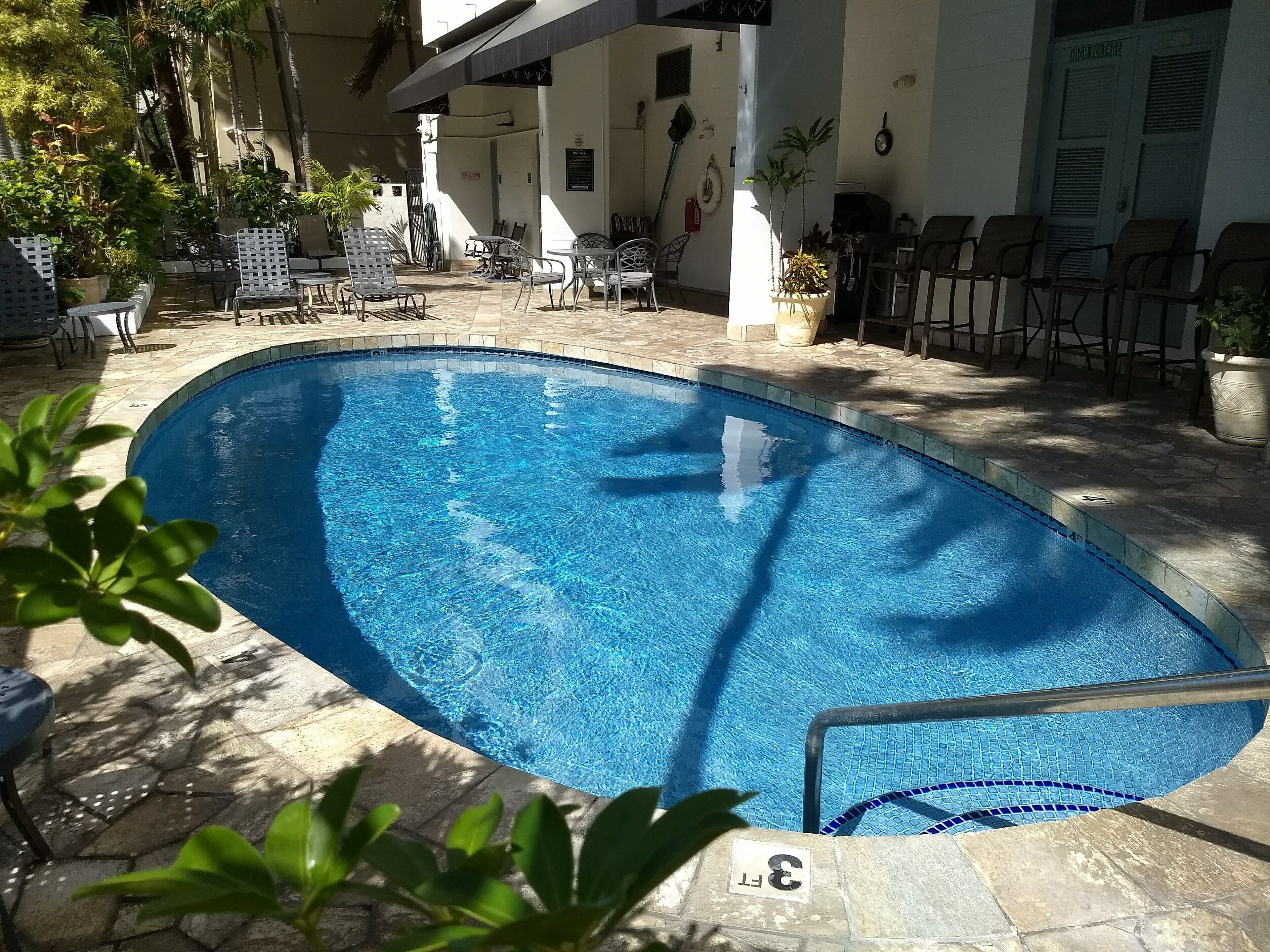 Walk To Beach, Relax In Heated Pool, Enjoy Breezy Lanai