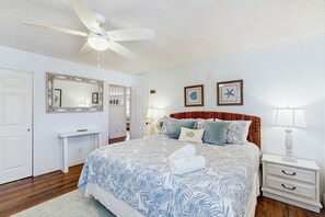 4 bedrooms, internet, bed sheets - Newly-Renovated, Dog-Friendly Home w/ Private Heated Pool & Streaming Services (Anna Maria)