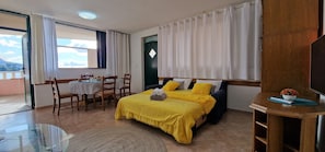 1 bedroom, desk, iron/ironing board, free WiFi