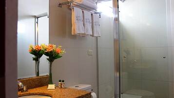Shower, free toiletries, hair dryer, towels