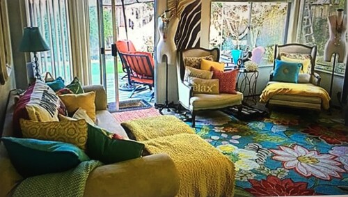 Täysin kalustettu 2 makuuhuoneen koti upeissa yksityisissä asuinrakennuksissa