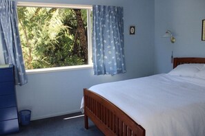 4 habitaciones, tabla de planchar con plancha y wifi gratis 