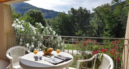 Équipé avec Terrasse, vue sur l'Ardèche!