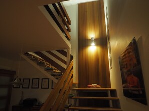 Staircase - Silver Sands - A Unique Retro Beauty (Yorkeys Knob)