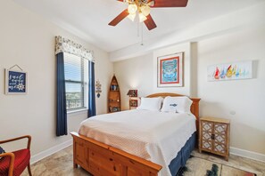 2 bedrooms, iron/ironing board, free WiFi, bed sheets - Grand Pointe 707 by Liquid Life (Orange Beach)