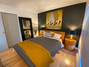 1 chambre, bureau, fer et planche à repasser, accès au Wi-Fi (inclus)