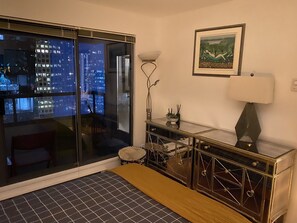 1 bedroom, desk, iron/ironing board, free WiFi
