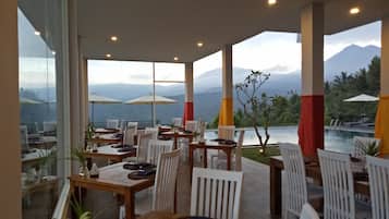 Desayuno continental todos los días (con cargo)