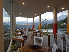 Desayuno continental todos los días (con cargo)
