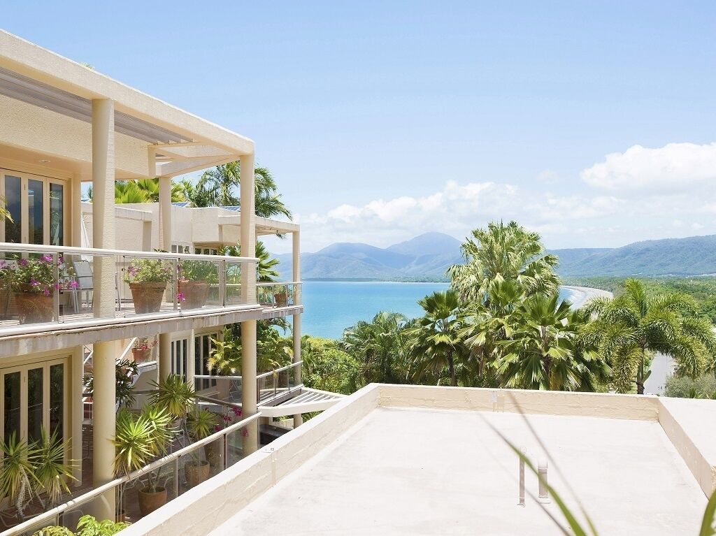 3 Bedrooms / 2 Bathrooms / Wifi / BBQ / Air-conditioned