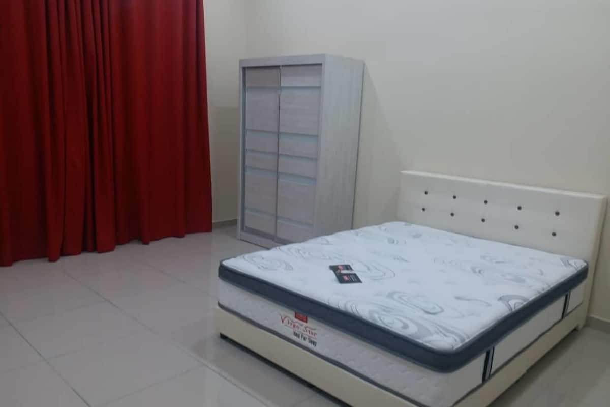 Double Room, 1 Queen Bed