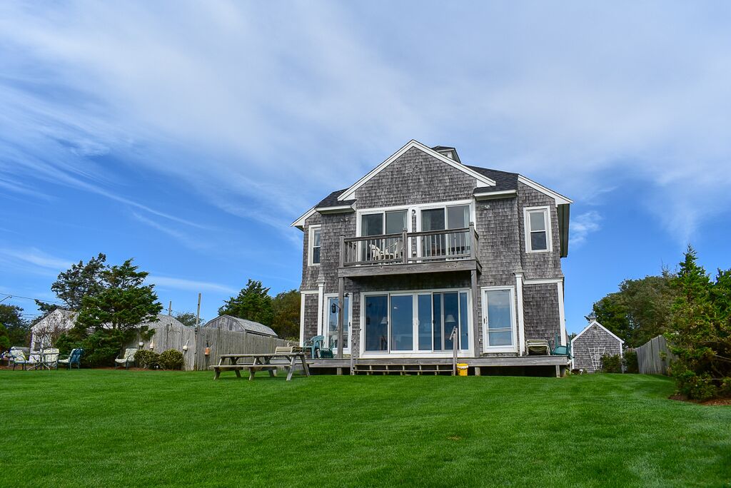 Oceanfront 7 bedroom home with private 200 foot beach