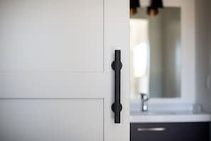 Rom – classic, 1 queensize-seng | Bad | Håndklær