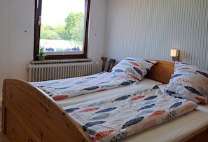 2 dormitorios, cuna de viaje, wifi y ropa de cama