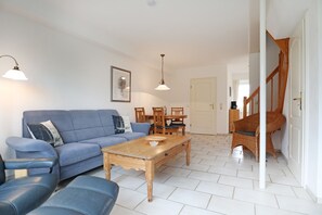 Unclassified image, 5 of 24, button