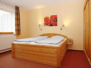 3 habitaciones, cuna de viaje, wifi y ropa de cama 