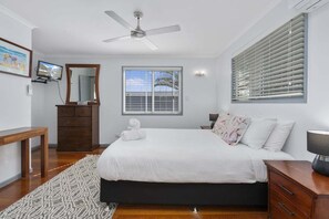 4 chambres, fer et planche à repasser, Wi-Fi gratuit, draps fournis