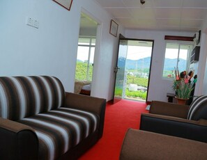 Living room - canvi villa (Nuwara Eliya)