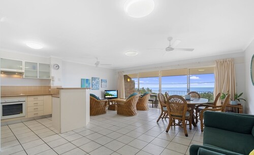 TOP FLOOR BEACHFRONT WOHNUNG