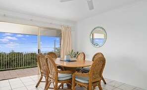 Dining - Top Floor Beachfront Apartment (WOORIM)