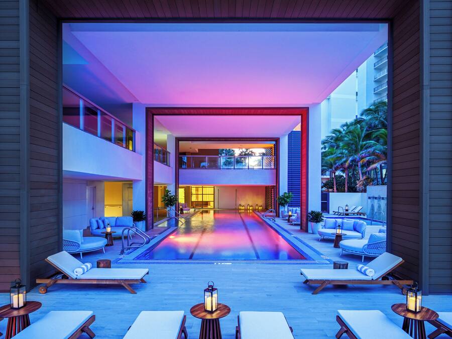 2 outdoor pools, pool umbrellas, sun loungers