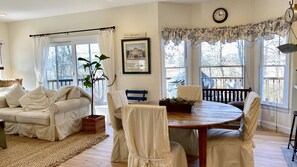 Smart TV, fireplace, video games, DVD player