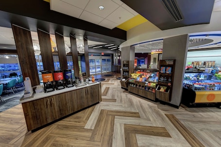 Lobby. Tru by Hilton Georgetown
