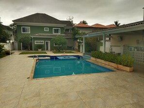 Pool - Dream House **** (Camorim)