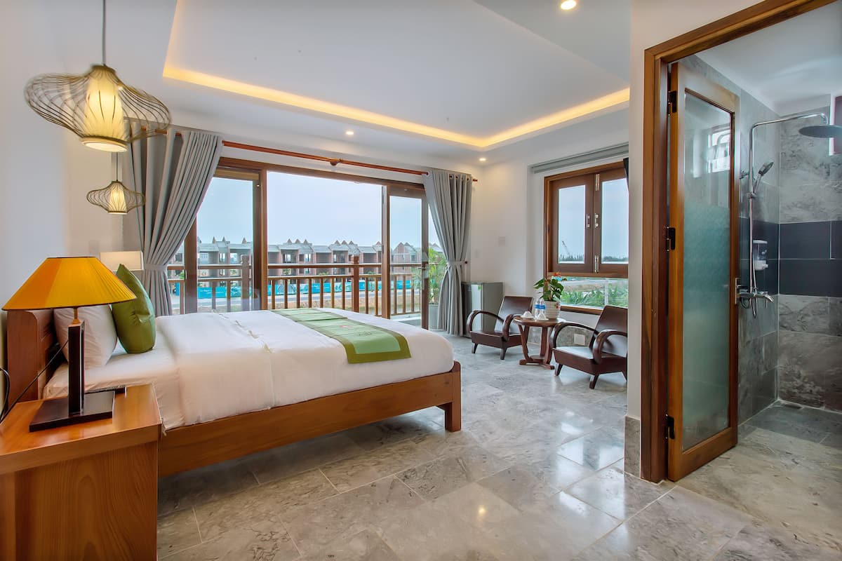 Grand Deluxe Room, Balcony, River View