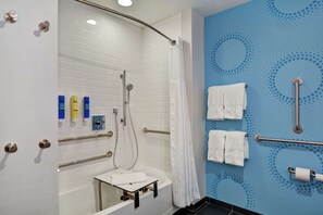 Room, 2 Queen Beds, Accessible, Bathtub | Bathroom | Free toiletries, hair dryer, towels - Tru by Hilton Middletown (Middletown)