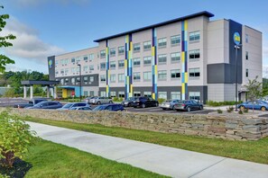 Exterior - Tru by Hilton Middletown (Middletown)