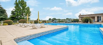 Cozy home in Gardonne with WiFi