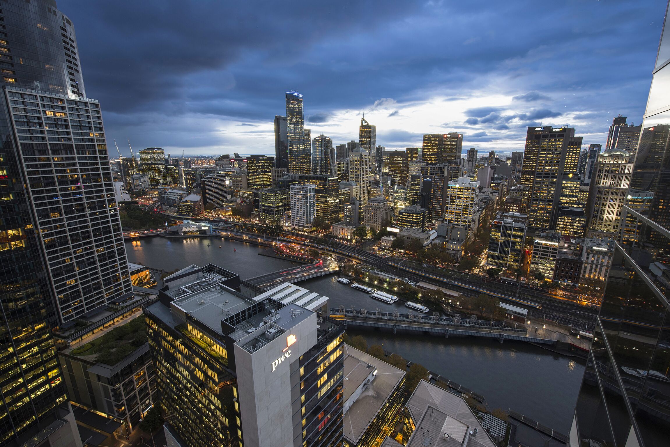 EUREKA TOWER LEVEL 40 STUNNING VIEWS
