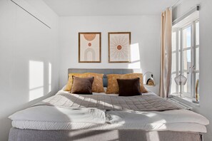 2 habitaciones, tabla de planchar con plancha, internet y ropa de cama 