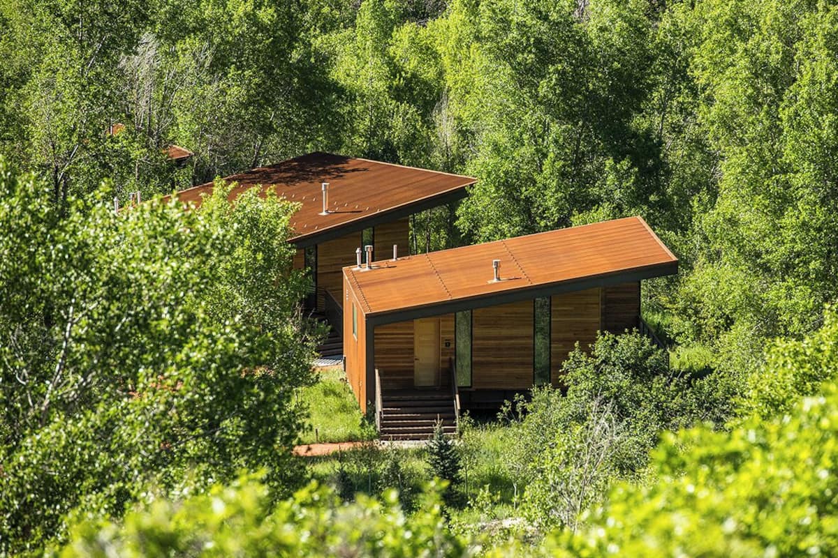 Rum (Creek House) | Sängtillbehör av högsta kvalitet och minibar