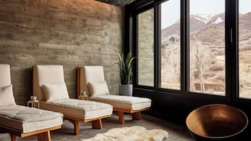 Outdoor treatment area, sauna, hot tub, body treatments, aromatherapy