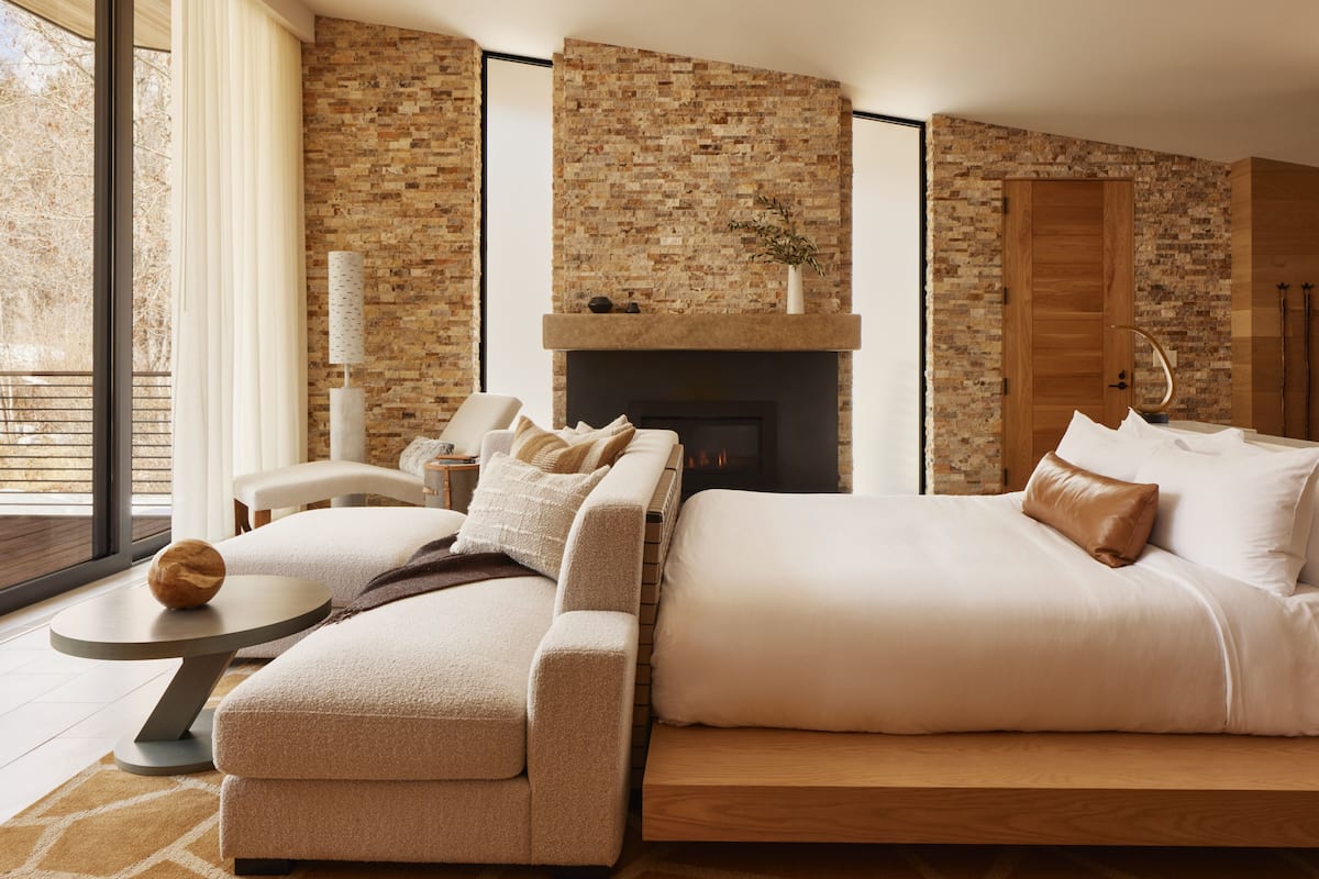 Ropa de cama de alta calidad y minibar