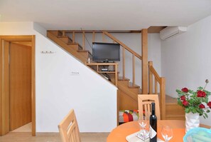 Interior - Holiday home with a/c (Sošići)