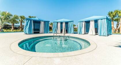 Themed Bedrooms & Pool in Windsor Resort Home