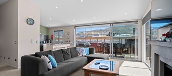 Skyline Outlook - Wanaka Home