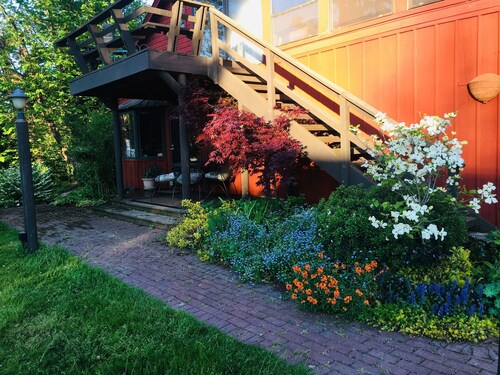 BunkHouse Retreat at Minto-Brown Island Salem Oregon 