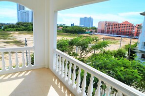 Apartment | Balkon