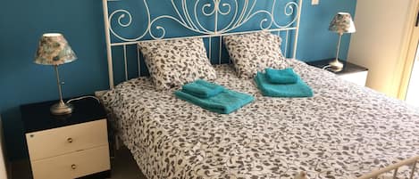 2 habitaciones, wifi y ropa de cama