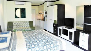 Studio | Truy cập Internet không dây, bộ trải giường 