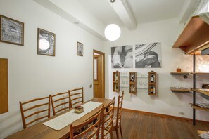 Dining - Studio Apartment at the Academy (Firenze)