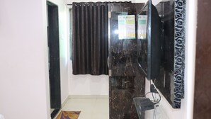 Ảnh chưa phân loại, 2 trong số 38 ảnh, nút