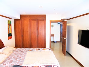 Apartment | 2 bedrooms, bed sheets - 2-bed Sea View - Jomtien Beach - Sleeps 4 (Pattaya)