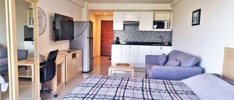 Studio | WiFi, bed sheets