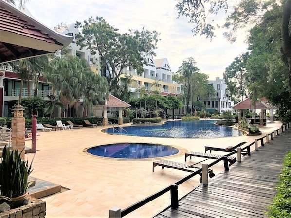 Appartement | Piscine | Piscine extérieure