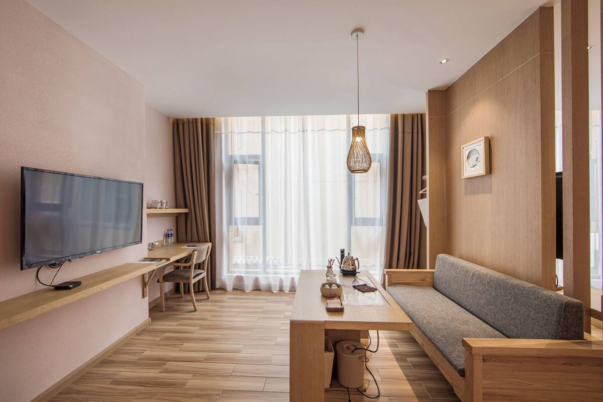 suite | room amenity